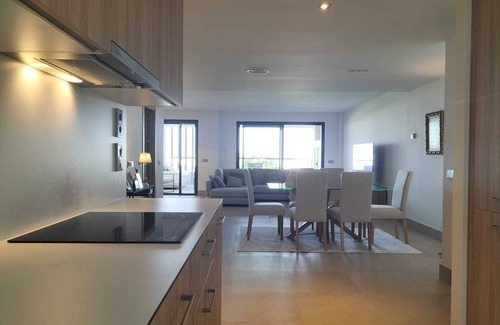 Casares Apartment | De Luxury .