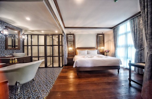 Nong Pa Khrang Hotel | De Manor Chiang Mai Hotel