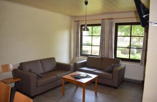 Langemark-Poelkapelle Apartment | DE MEIBOOM vakantiehoeve tot 21 pers