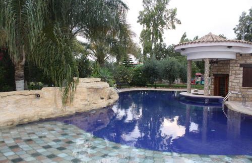 Anarita Villa | De Michanna