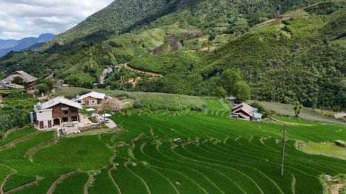 Hau Thao House | DE MONG SAPA