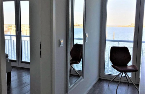 Olpenitz House | Vacation Home "Lootsen Hus by Seeblick Ferien" with Sea View