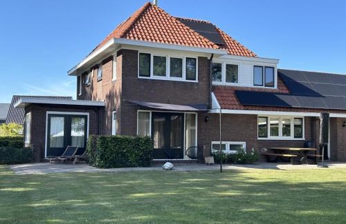 Hornsterzwaag House | De Pastorij, heerlijke rustgevende plek tussen de koeien!