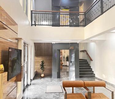 Lagos Hotel | De Rigg Place Embassy