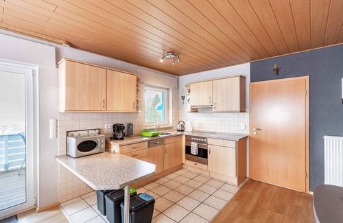 Sankt Katharinen Apartment | Apartment 'Mit Aussicht' with Private Terrace, Shared Garden and Wi-Fi