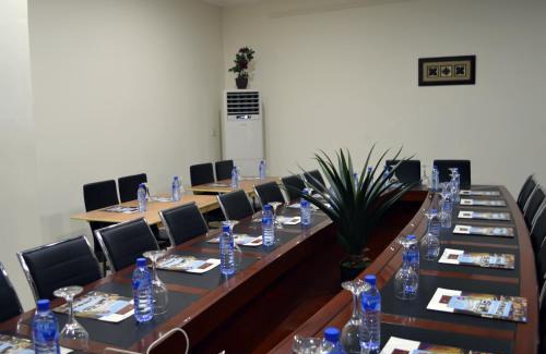 Alimosho Hotel | De Santos Hotel