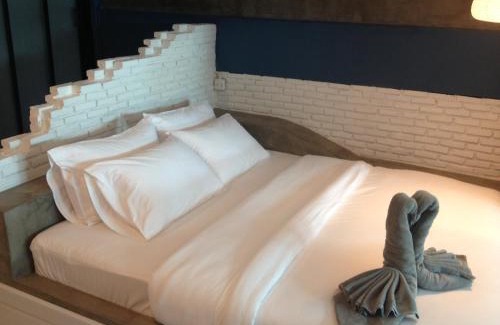 Hat Sai Ri Resort | De Sea Almond