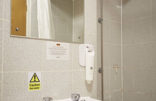 Alderley Edge Hotel | De Trafford Hotel by Greene King Inns