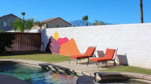 Coachella House | Desert Oasis w Pool Spa BBQ Outdoor Dining Under the Palms Calle Tolosa by AvantStay