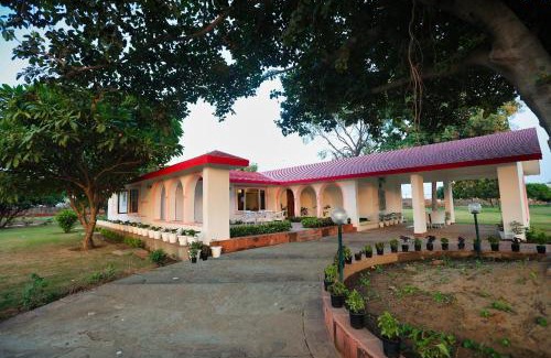 Bilaspur House | De Vivendi Farm- A Rural Luxury Farmhouse Getaway