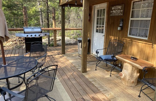 Eminence Cabin | Deadwood acres cabin #3