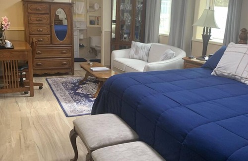 Turnagain Bed & Breakfast | Deal's Bed & Breakfast Inn