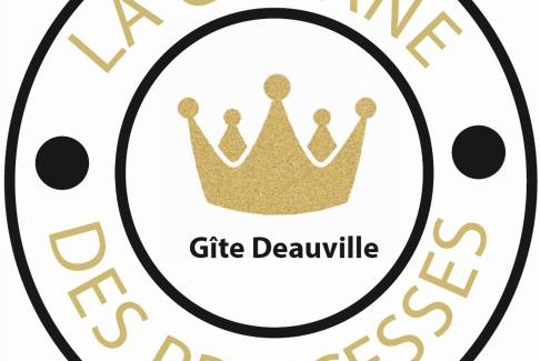 Bonneville-sur-Touques House | DEAUVILLE 5 min, La Cabane des Princesses
