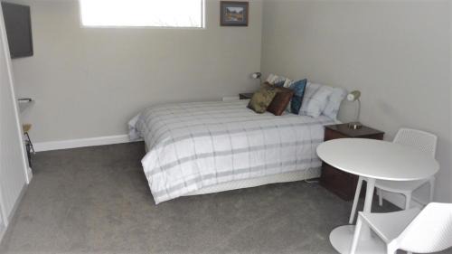 Swannanoa Apartment | Deb's Place