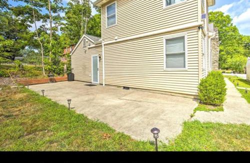 Poughkeepsie House | Debdorkdave Hospitality Services