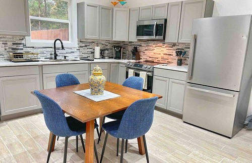Decatur Apartment | Decatur Bungalow Cozy Comfort & Convenience