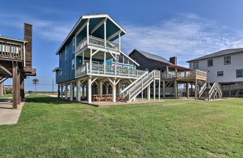 Freeport House | Deck and Large Yard Oceanfront Surfside Beach Home!
