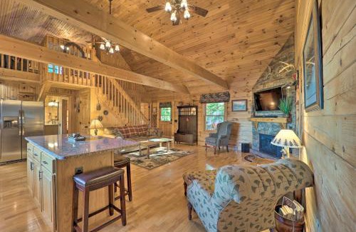Hays House | Deck and Mtn Views Blue Ridge Cabin Near Hiking