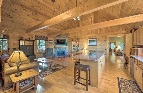 Hays House | Deck and Mtn Views Blue Ridge Cabin Near Hiking