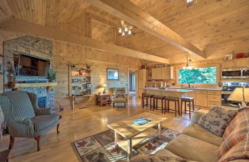 Hays House | Deck and Mtn Views Blue Ridge Cabin Near Hiking