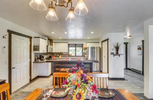 Libby House | Deck and Mtn Views Libby Home on Golf Course!