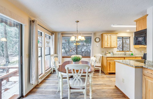 Garden Valley Cabin | Deck & Fire Pit: Cozy Cabin at Terrace Lakes!
