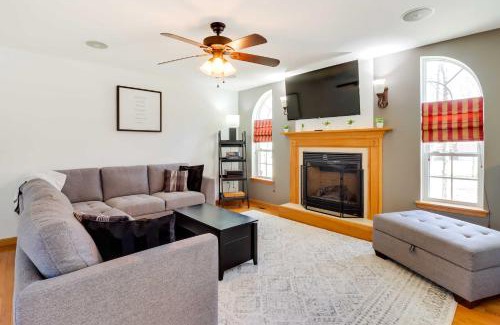 Albrightsville House | Deck, Game Room and Fire Pit Poconos Retreat