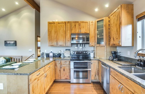 Valley of the Sun House | Deck + Mountain Views: Fairplay Family Escape!