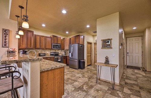 Sierra Pines Cabin | Deck & Views: Dog-Friendly Cabin in Show Low!