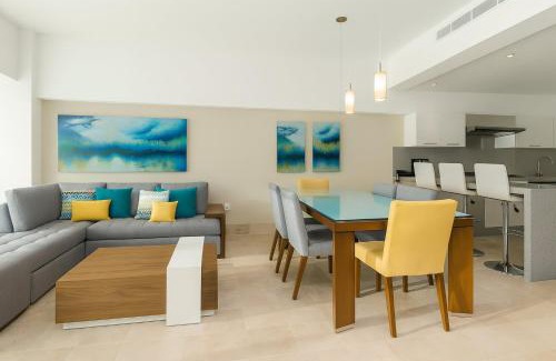 Puerto Vallarta Apartment | Deck12 Casino and Resort by Monyxbnb
