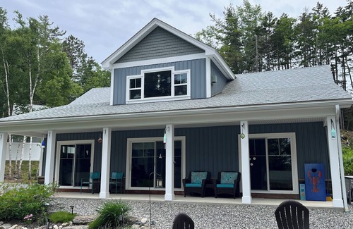 Southport House | Decker Cove Southport Paradise with Central Air Conditioning