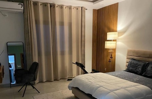 Point E Apartment | Deco Design - Impregnable View - Calm