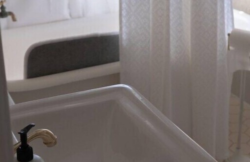 Monticello House | Deco Room at Avera-Clarke