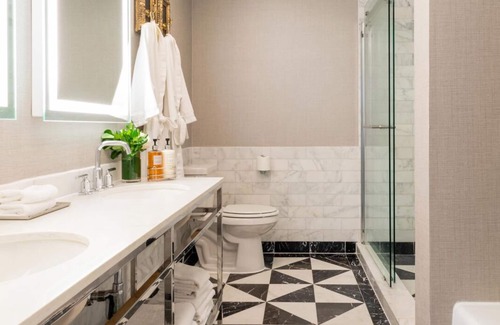 Norma Triangle Hotel | Decompress and Destress at an Elegant Suite with a Rooftop Pool, Four Units!