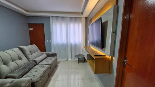 Rio Verde Apartment | DECORADO 23-E 2 qts com ar-condicionado