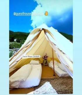 Vusanje House | Dedushi Guesthouse &Wood cabins-Camping place