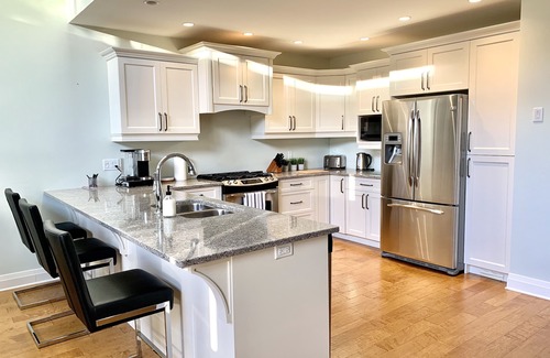 Grand Bend Cottage | Dee & Lee Cottage in Grand Bend
