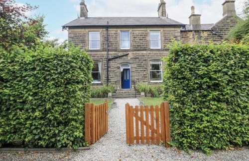 Beeley House | Deeley House