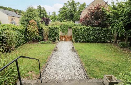 Beeley House | Deeley House