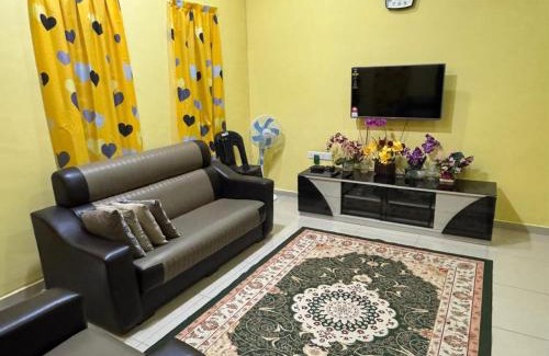Sri Gading House | Deena homestay