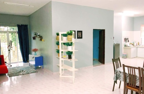 Kangar House | Deena Homestay (Utan Aji), Spacious, 6-8pax, Free Wifi