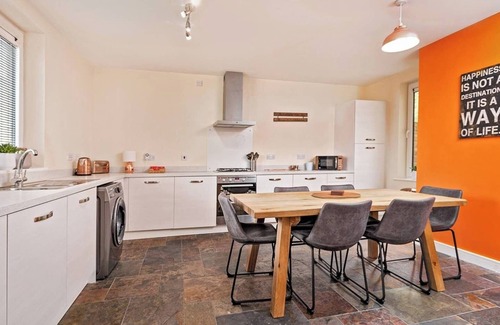 Sheffield House | Deep Cleaned - Stunning City Centre House! Parking