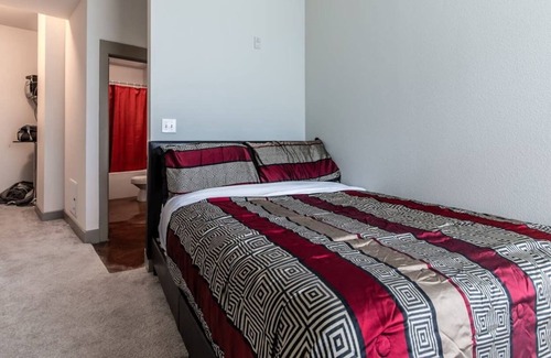 Deep Ellum Apartment | Deep Ellum Luxury Condo #2
