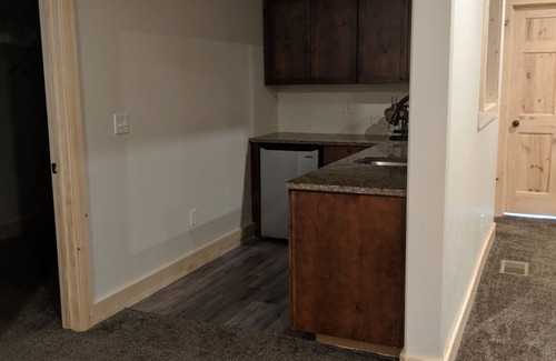 Island Park Cabin | Deep Water-front, spacious 7br Cabin, Private Dock