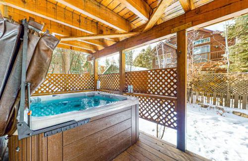 Tahoma House | Deer Ave Retreat