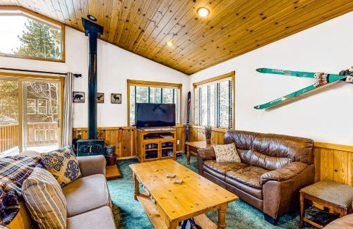 Tahoma House | Deer Ave Retreat