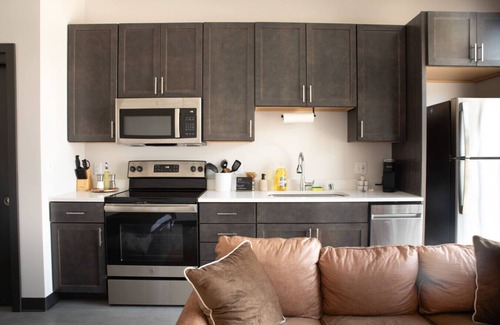 Westown Apartment | Deer District Studio Apt JC1 - One Block from Fiserv and Baird