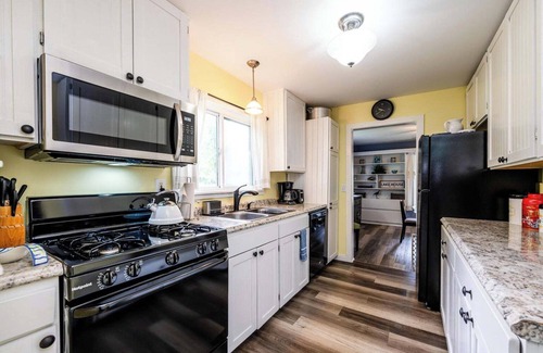 Paw Paw Lake Cottage | Deer Forest Cottage