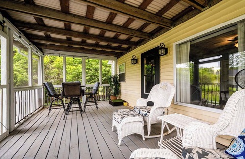 Paw Paw Lake Cottage | Deer Forest Cottage