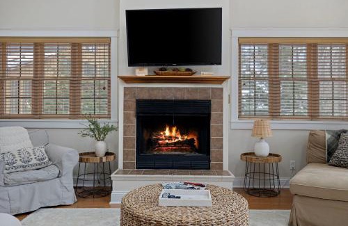 New Buffalo House | Deer Haus